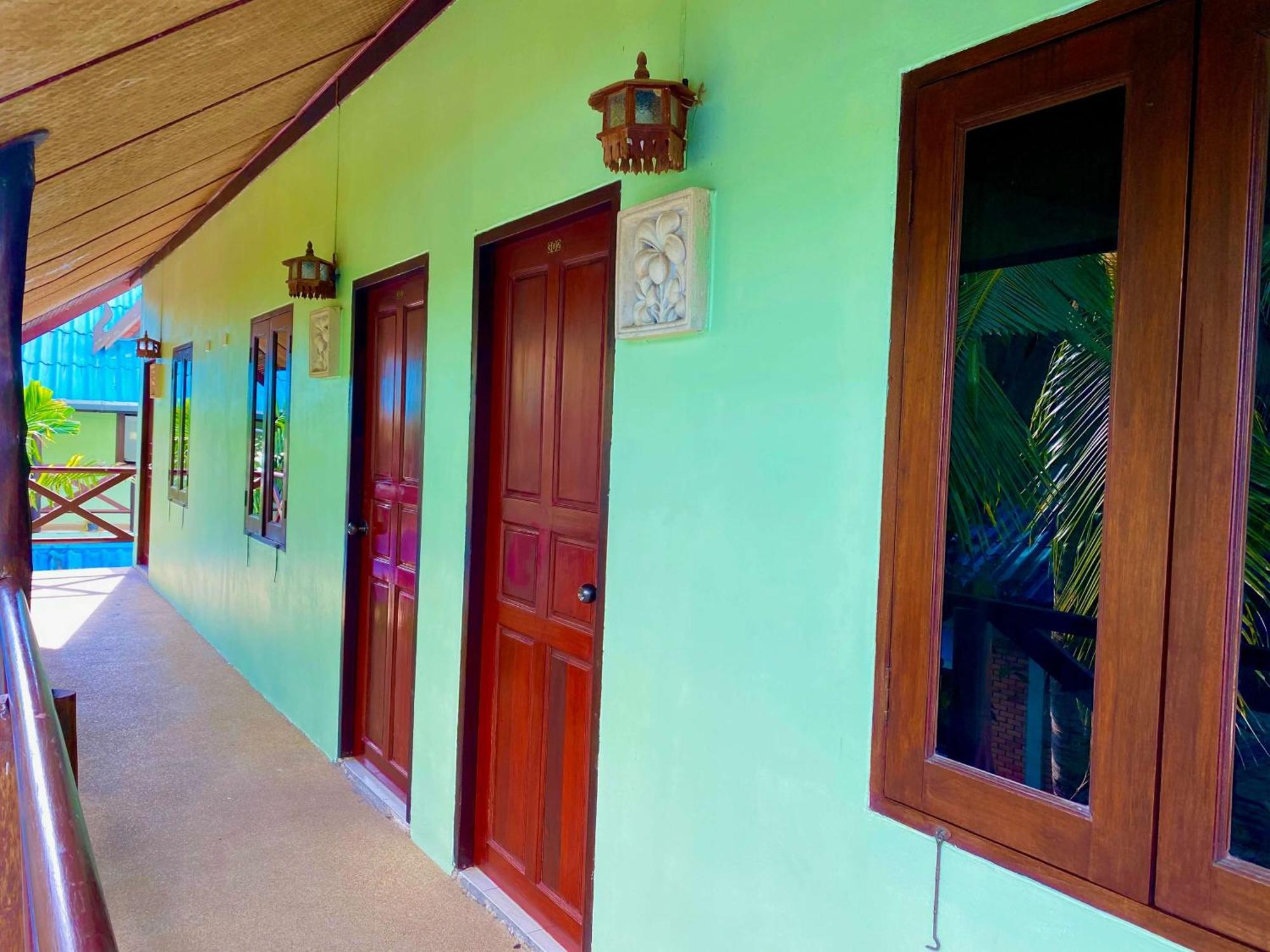Shanti Lodge Phuket Chalong Habitación foto