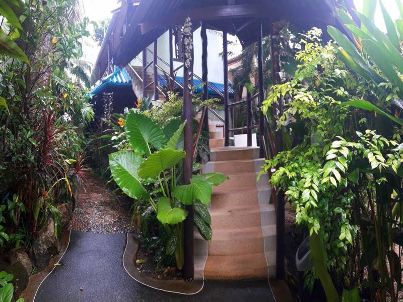 Shanti Lodge Phuket Chalong Exterior foto